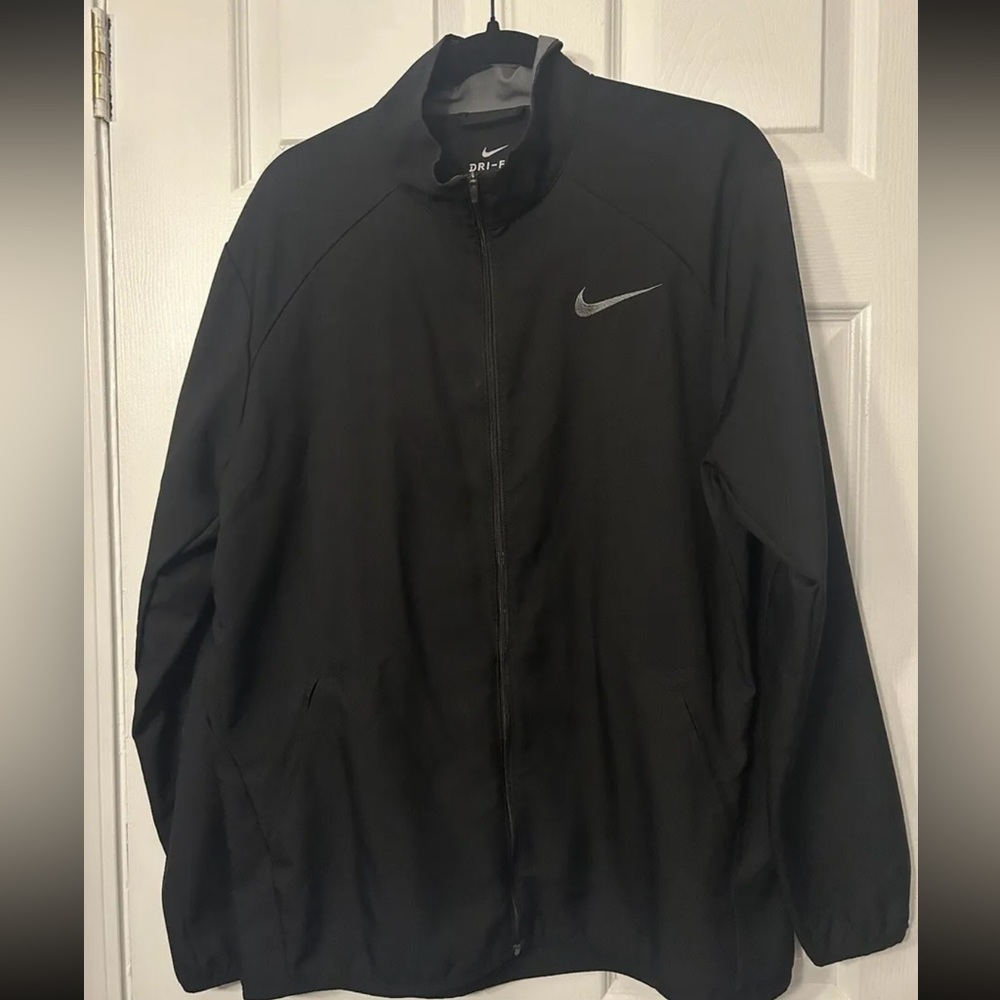Nike Dri-FIT Team Woven Mens Full Zip Up Black Training Jacket NEVER WORN.
